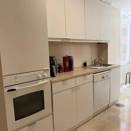Gigi's Tv Kitchen Bathroom Center منزل للإقامة *