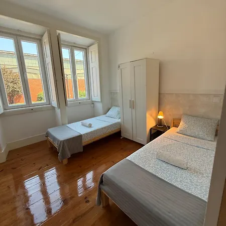 Gigi's Tv Kitchen Bathroom Center منزل للإقامة Lisboa
