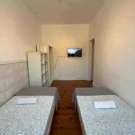 منزل للإقامة Gigi's Tv Kitchen Bathroom Center